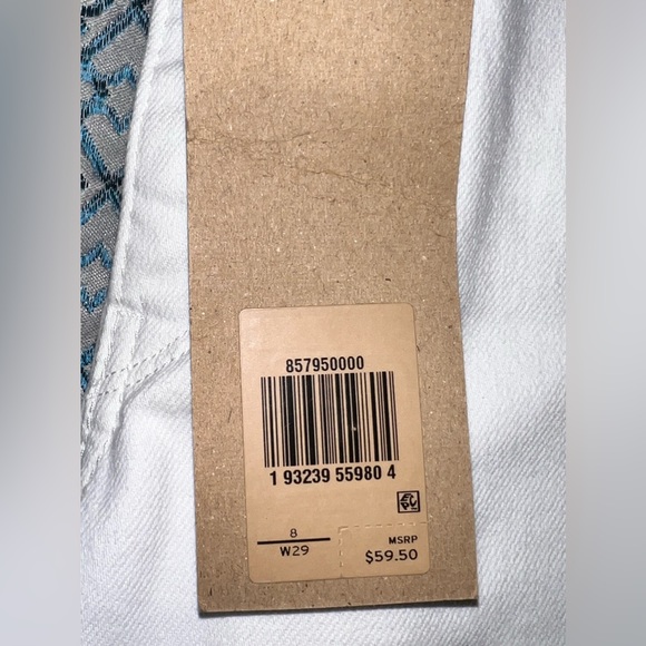 Levi’s 311 Shaping Zipper Skinny Jeans - Picture 11 of 12